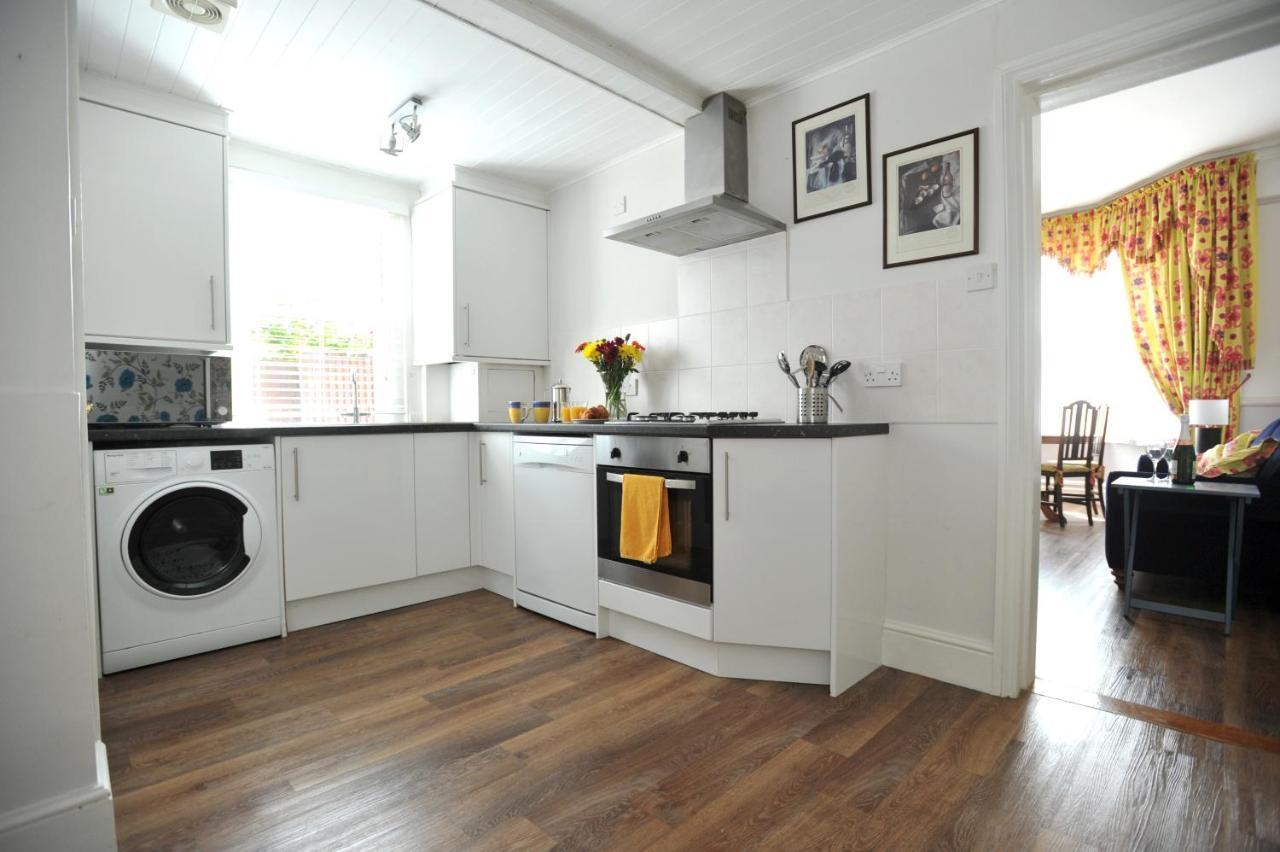 Beechurst Serviced Apartments チェルトナム エクステリア 写真