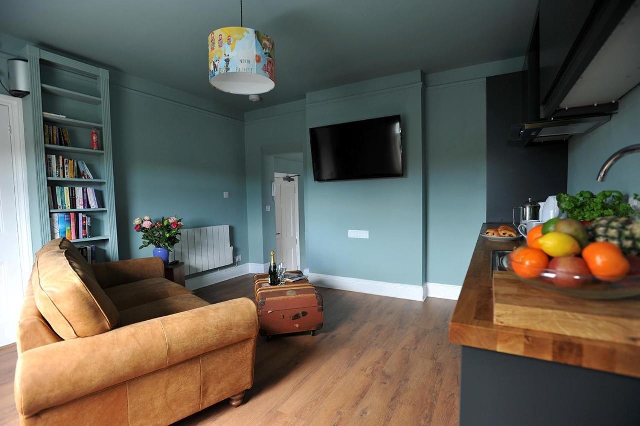Beechurst Serviced Apartments チェルトナム エクステリア 写真