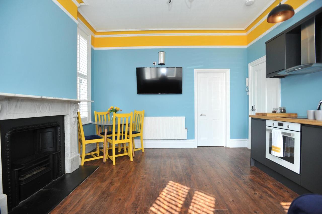 Beechurst Serviced Apartments チェルトナム エクステリア 写真
