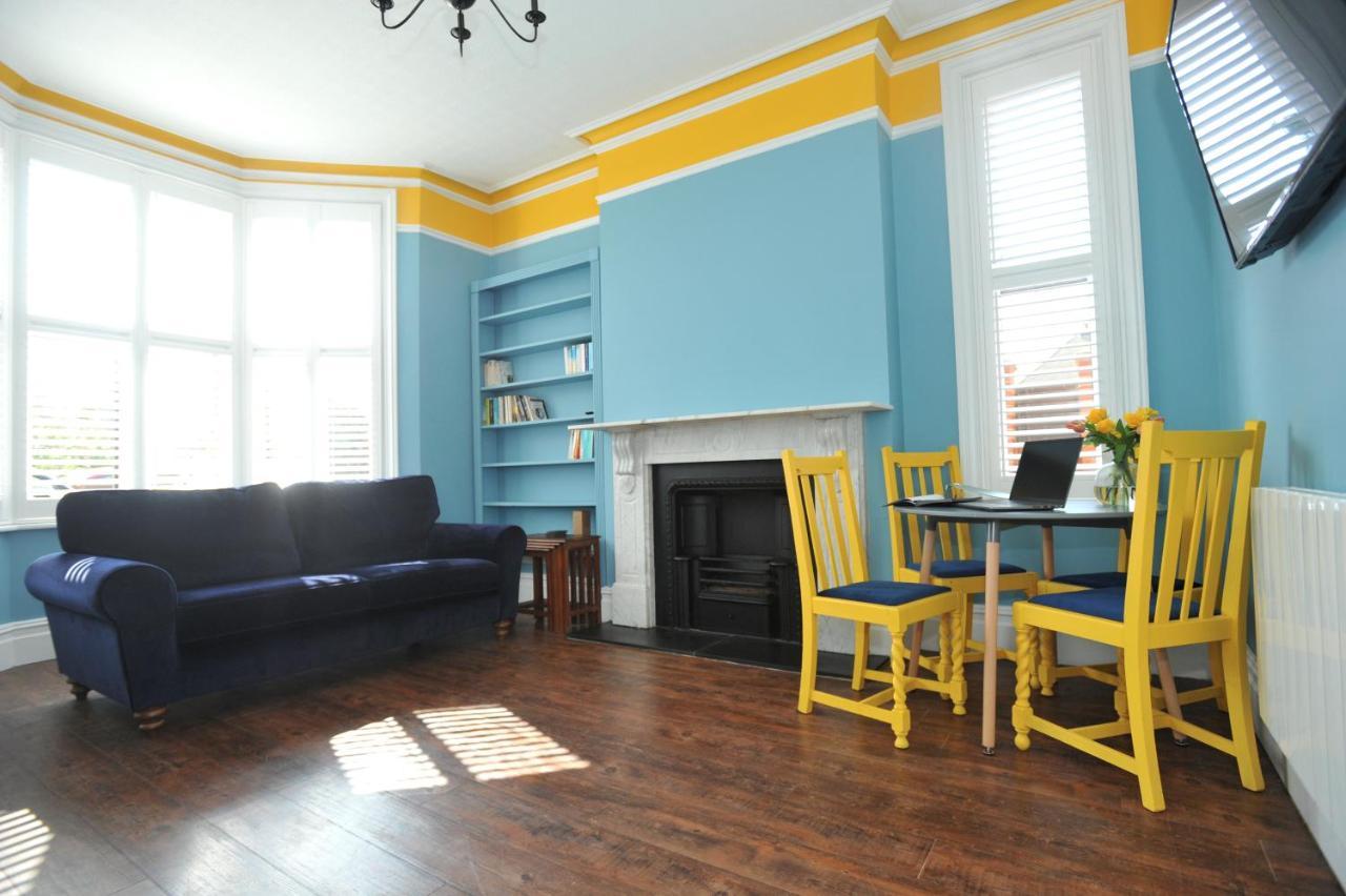 Beechurst Serviced Apartments チェルトナム エクステリア 写真